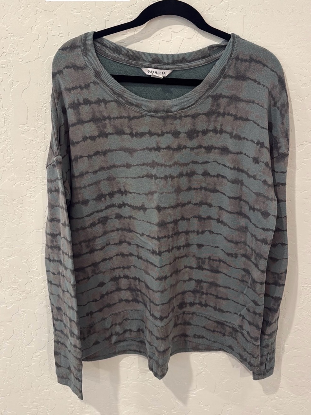 Athleta Sage Green Tie-Dye Crewneck Sweatshirt